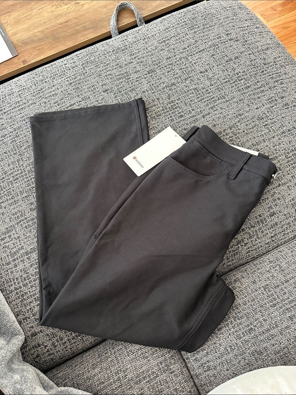 NWT 28 EasyFive HR Subtle-Flare Pant *Short 29” inseam - Black - Picture 3 of 9